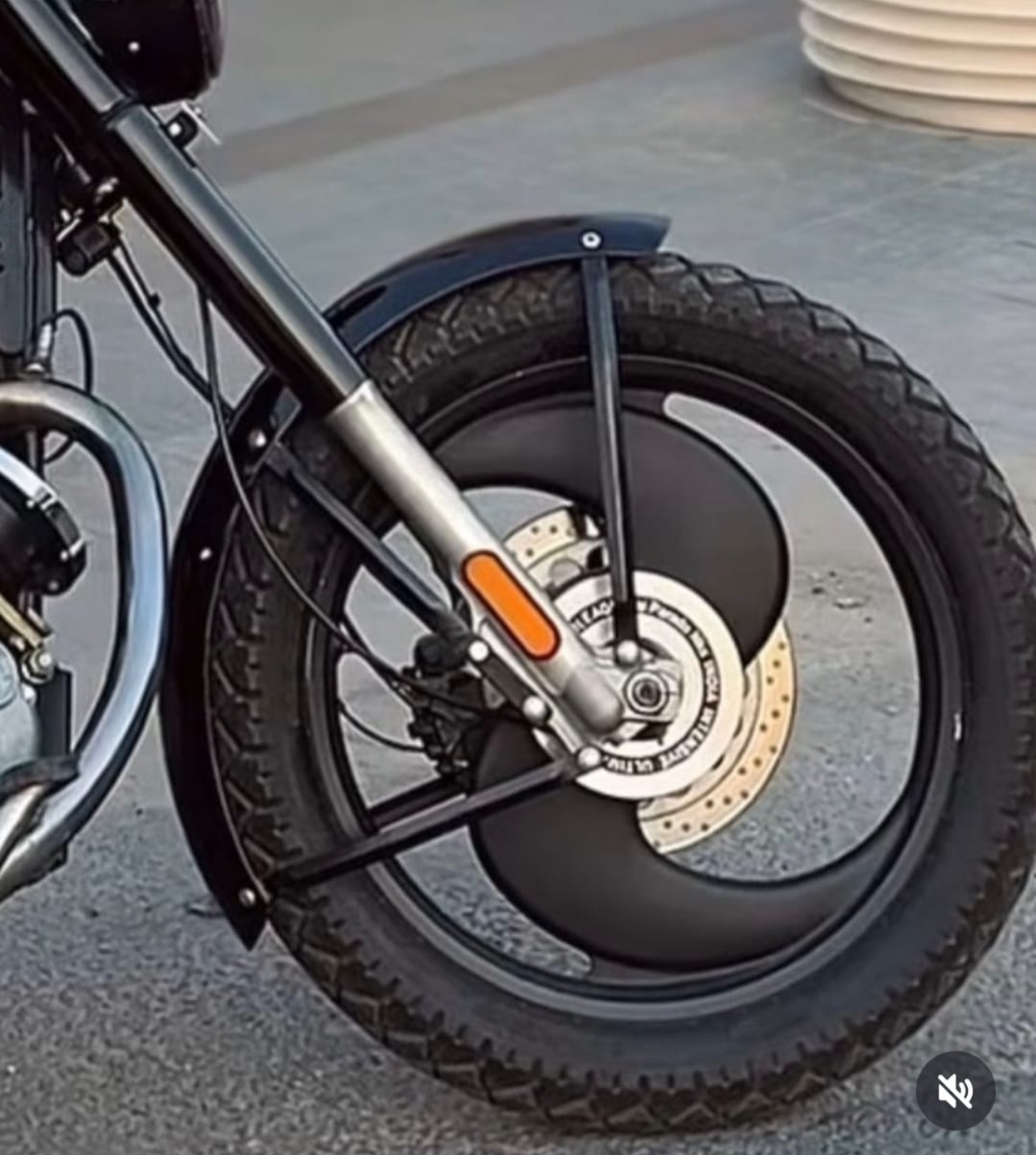 Short MudGuard With 6 Fitting Patti