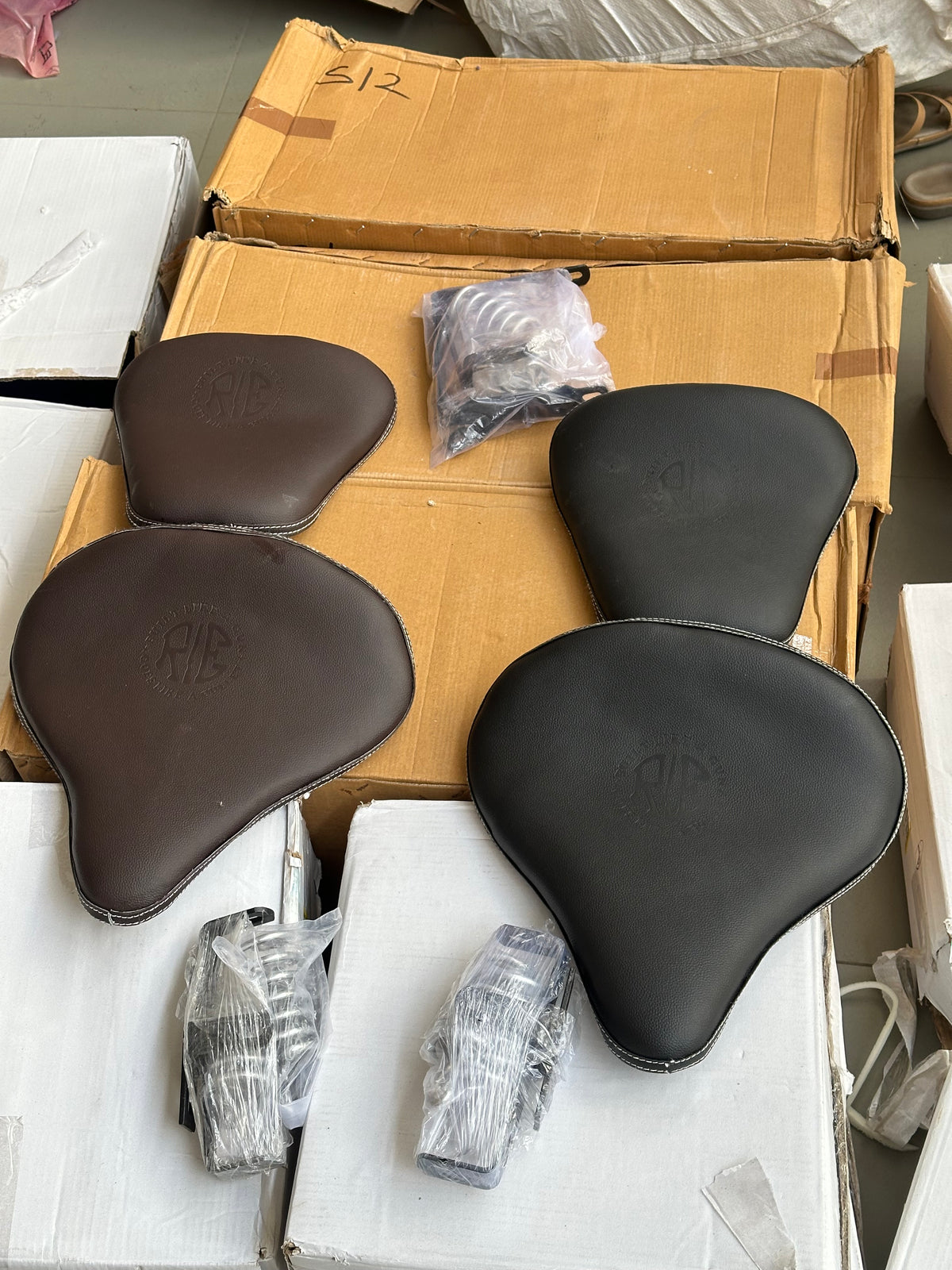 Kabir Sing Seat 🔥 (With All Fittings)