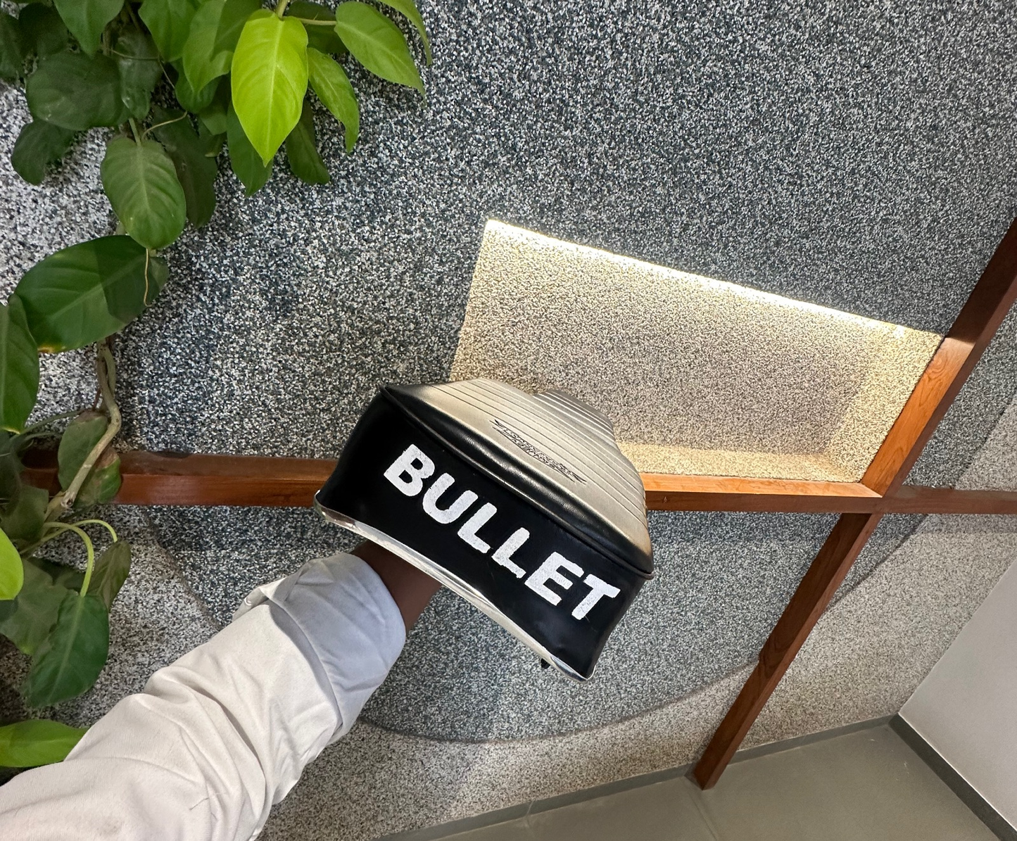 Slim Bullet Seat For All Models (with chrome bidding)