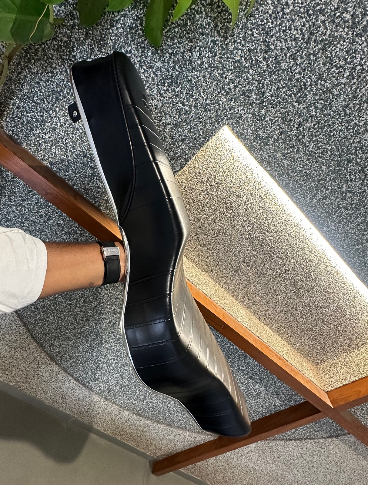 Slim Bullet Seat For All Models (with chrome bidding)